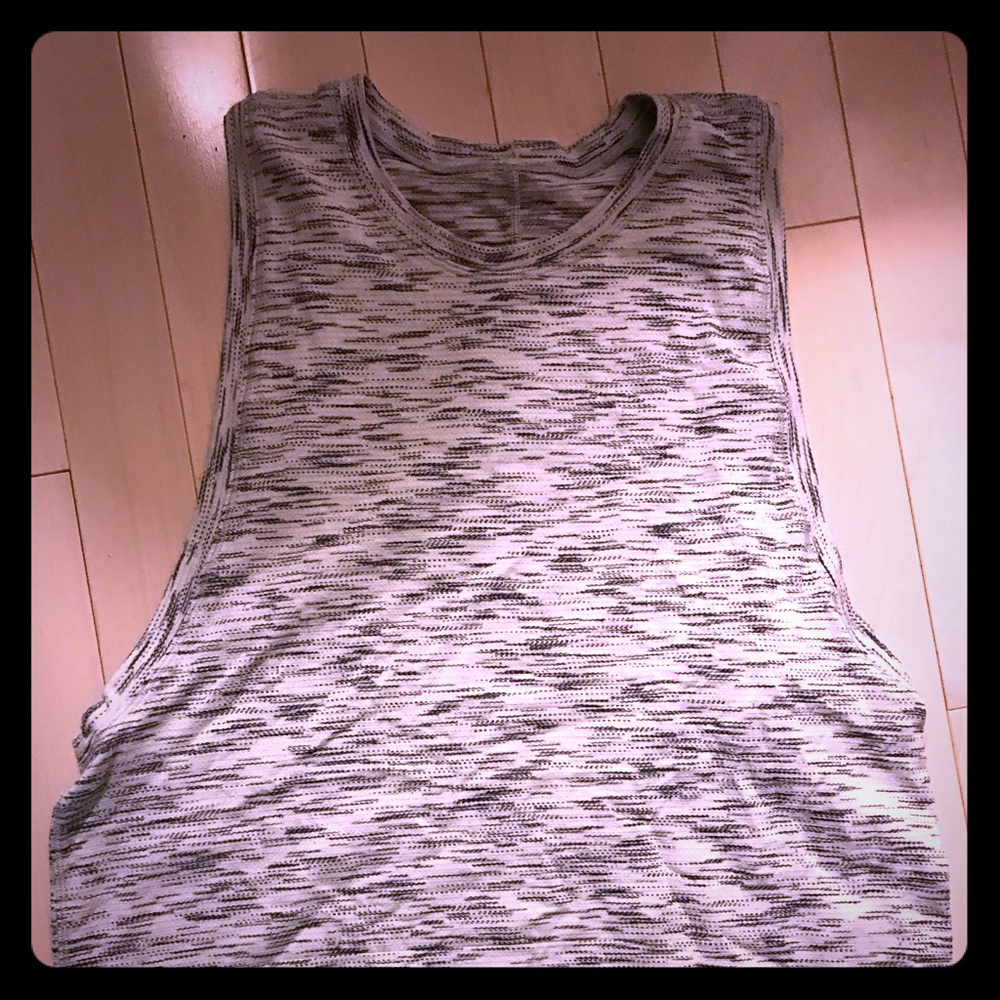 Lululemon Brunswick crop tank